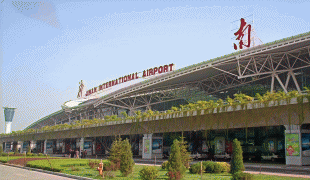Karte (Kartografie)-Yantai Penglai International Airport-1200px-Jinan_Yaoqiang_Airport_2005_10_15.jpg