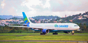 Mapa-Port lotniczy Martynika-Air_Cara%C3%AFbes_Airbus_A330_%28F-GOTO%29_at_Martinique_Aim%C3%A9_C%C3%A9saire_International_Airport_%281%29.jpg